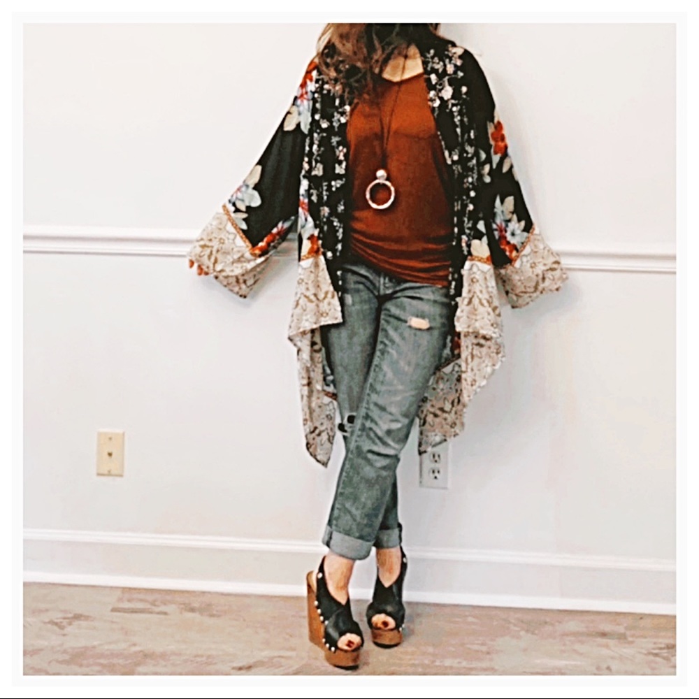 ✨LAST ONE ✨Rust dolman sleeves top - Picture 5 of 8